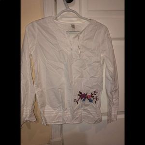 Very light shirt with rose detailing | old navy
